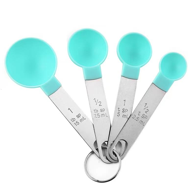 light-green-measuring-spoons