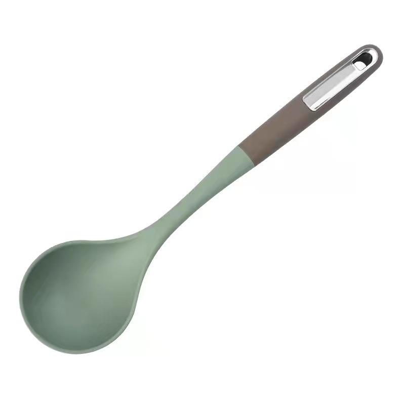 green-soup-spoonplastic-bag